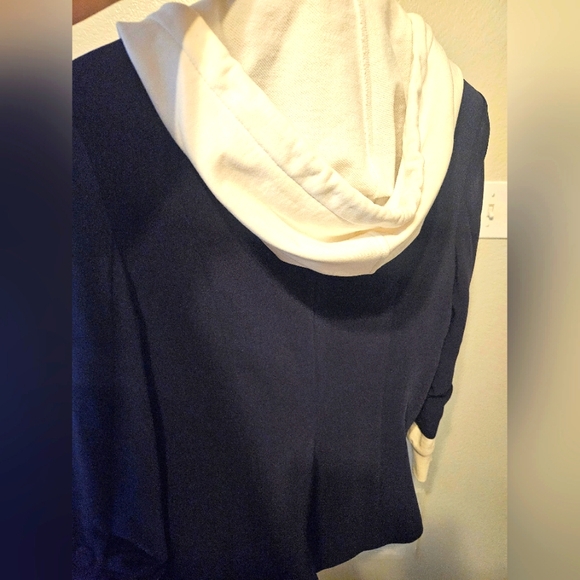 Cinq â Sept Women's Hooded Khloe - Picture 9 of 14